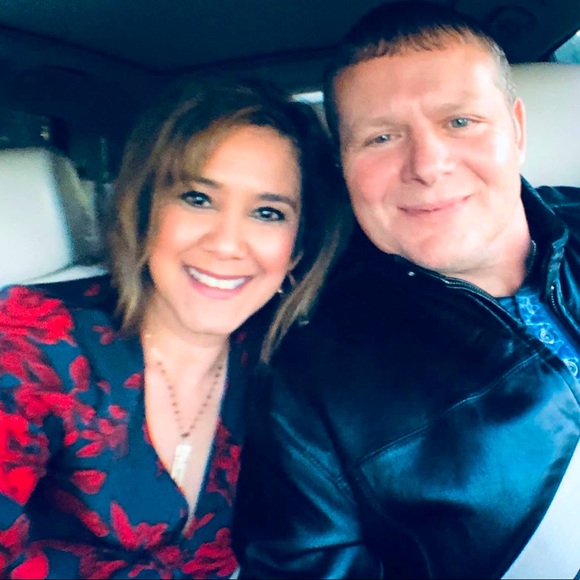 Meet your Posher, Anita - Picture 1 of 1